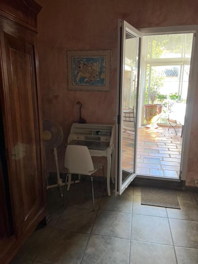 La Maison Sur La Place Aigues-Mortes Zewnętrze zdjęcie